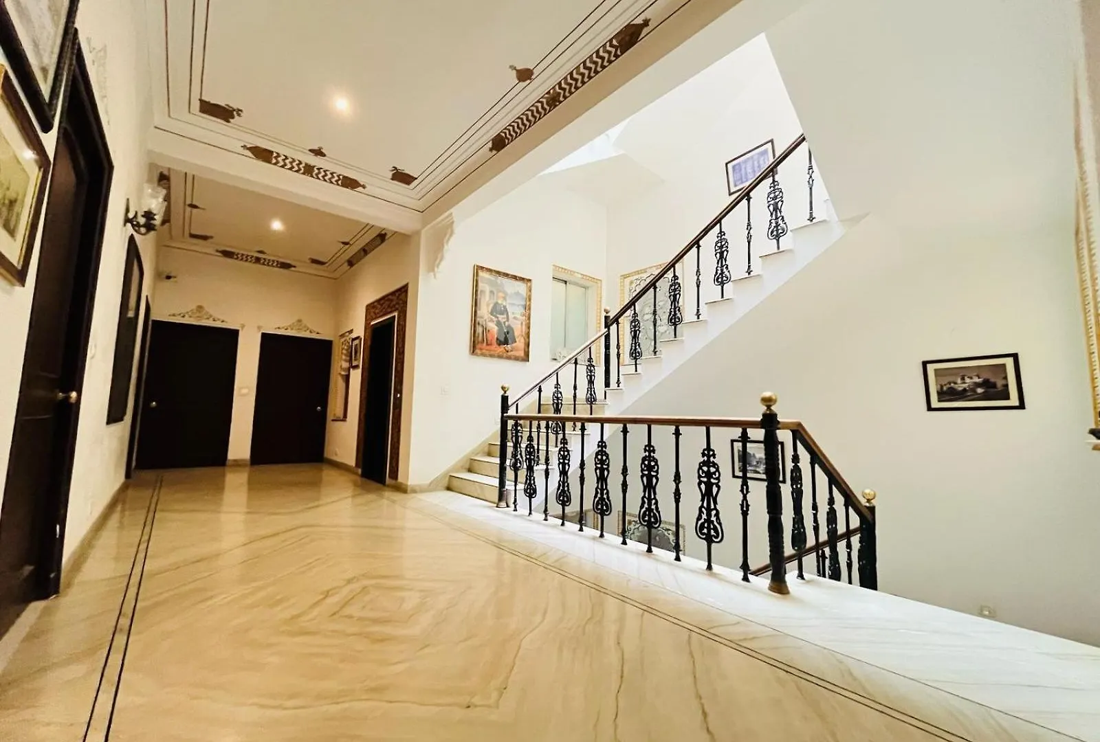 Hotel Boheda Palace By Amazing Hospitality