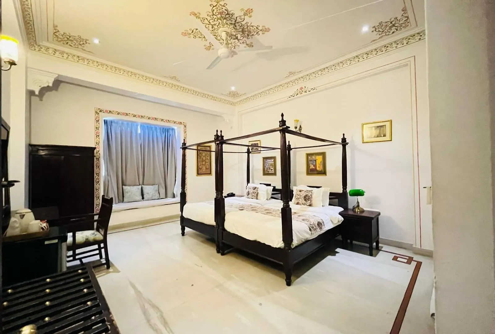Hotel Boheda Palace By Amazing Hospitality