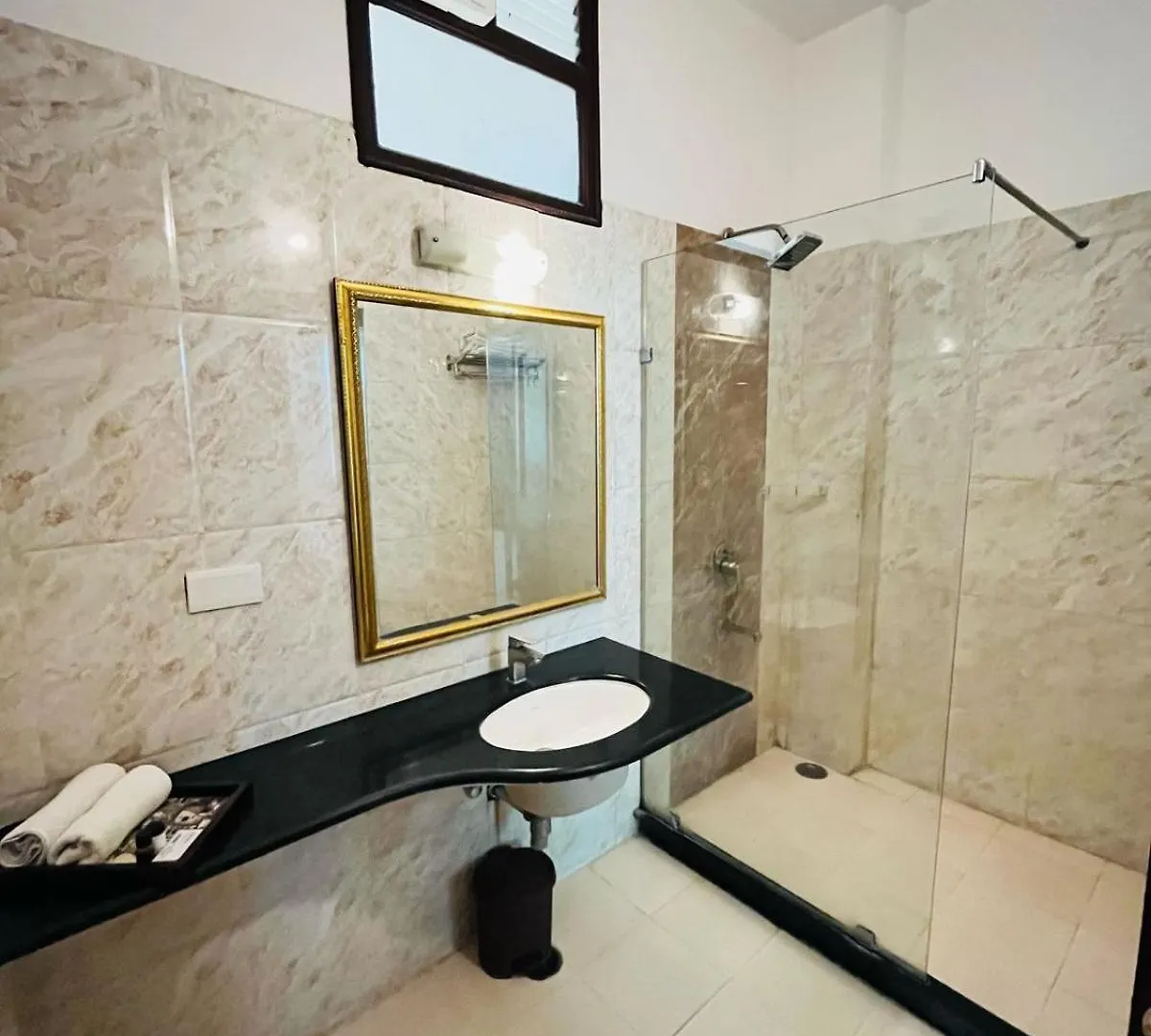 Hotel Boheda Palace By Amazing Hospitality